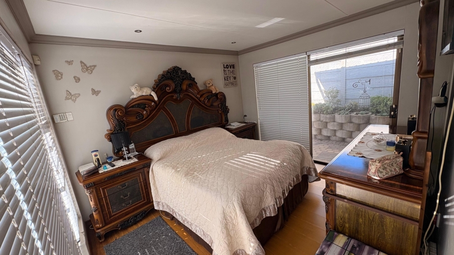3 Bedroom Property for Sale in Reebok Western Cape